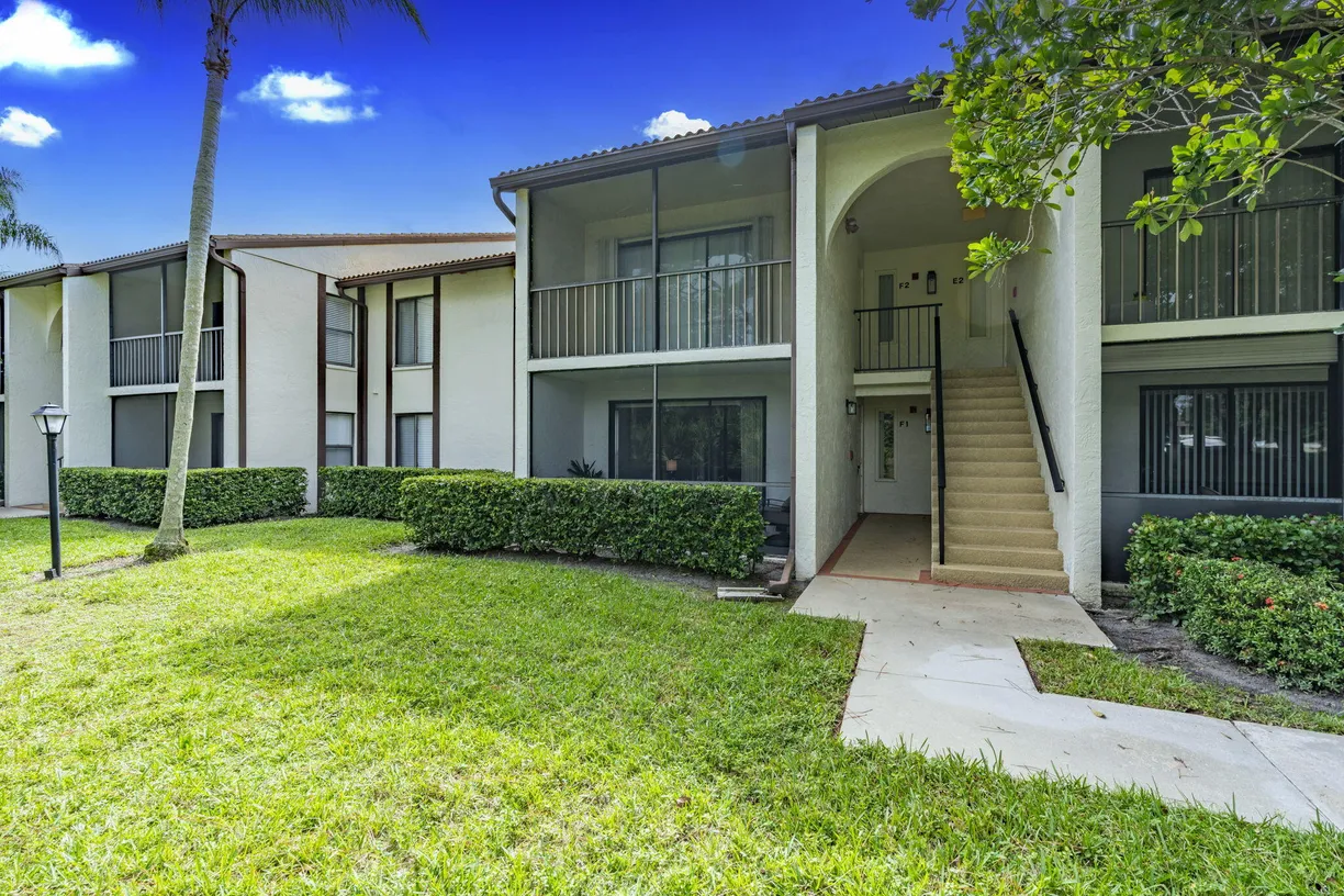 2702 SW Matheson Avenue #113-F1, Palm City, FL 34990 Property for sale