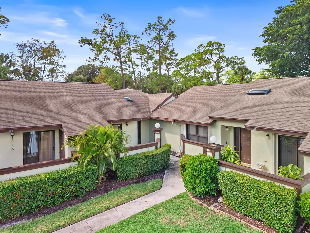 493 Iron Forge Court, Royal Palm Beach, FL 33411 Property for sale