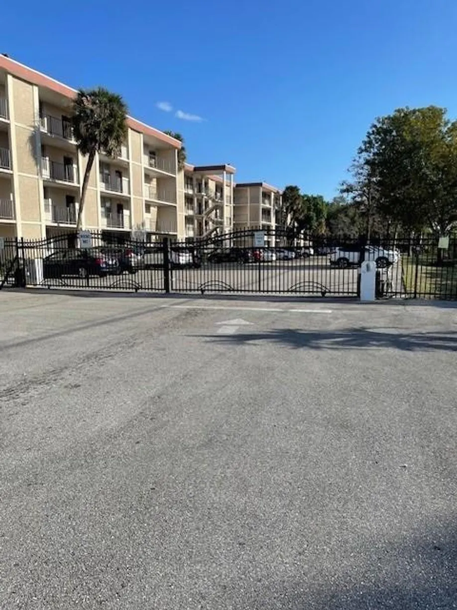 2649 NW 48th Terrace #340, Fort Lauderdale, FL 33313 Property for sale