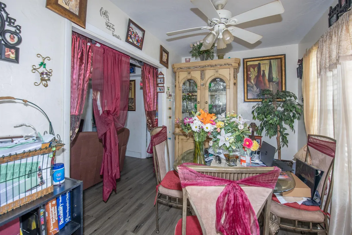 South Florida Real Estate | View 922/928 S Dixie Highway, 922 & 928 & Back & Up | Listing