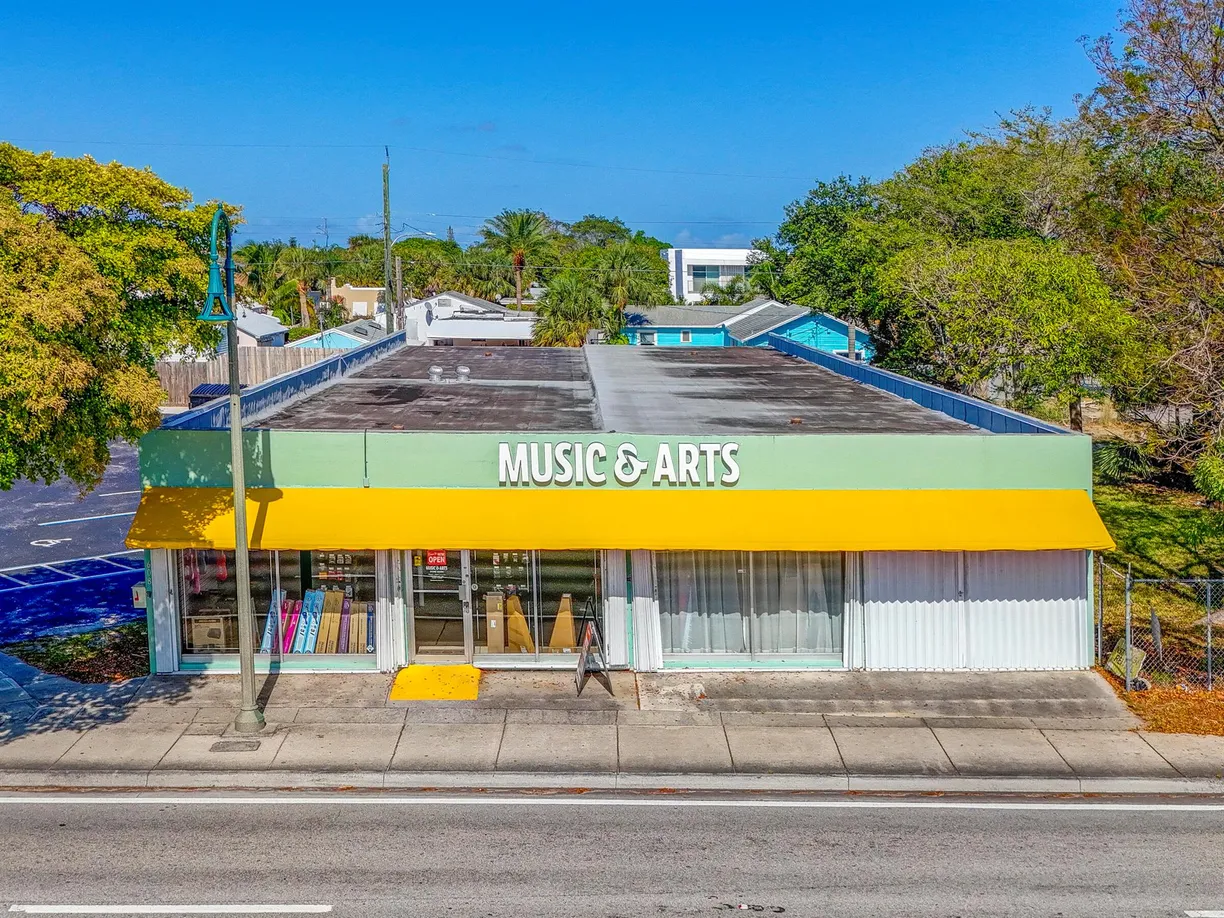 South Florida Real Estate | View 608 N Dixie Highway