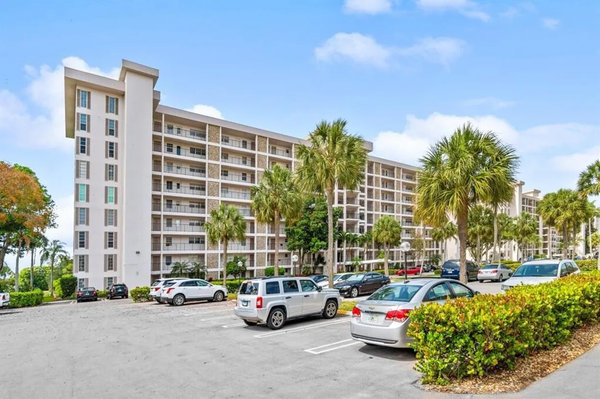 South Florida Real Estate | View 3050 N Palm Aire Drive, 802 | 2 Beds, 2 Baths