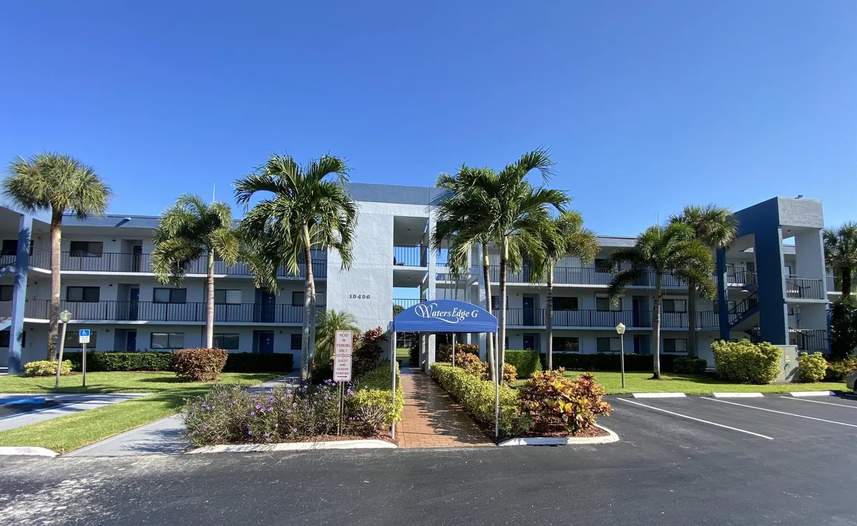 South Florida Real Estate | View 15456 Pembridge Drive, 304 | Listing