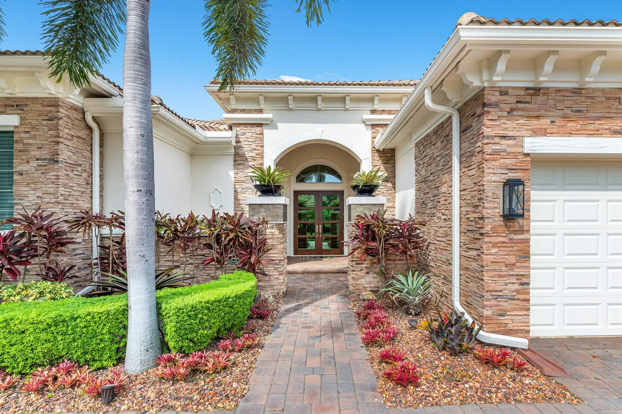 South Florida Real Estate | View 6373 Montesito Street | Listing