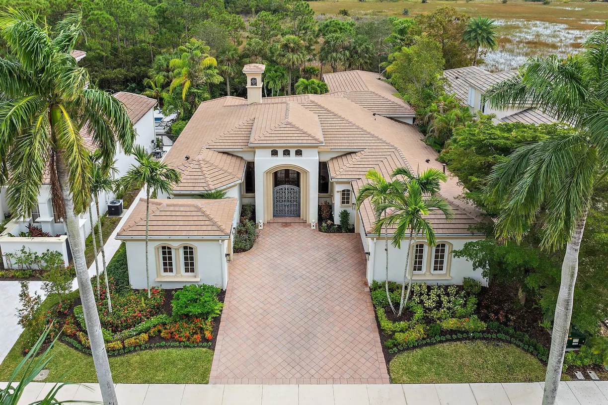 South Florida Real Estate | View 124 Via Quantera | Listing