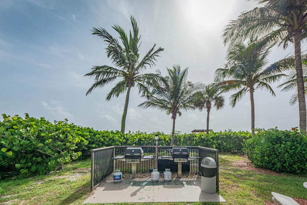 South Florida Real Estate | View 4250 N Highway A1a, 901 | Listing