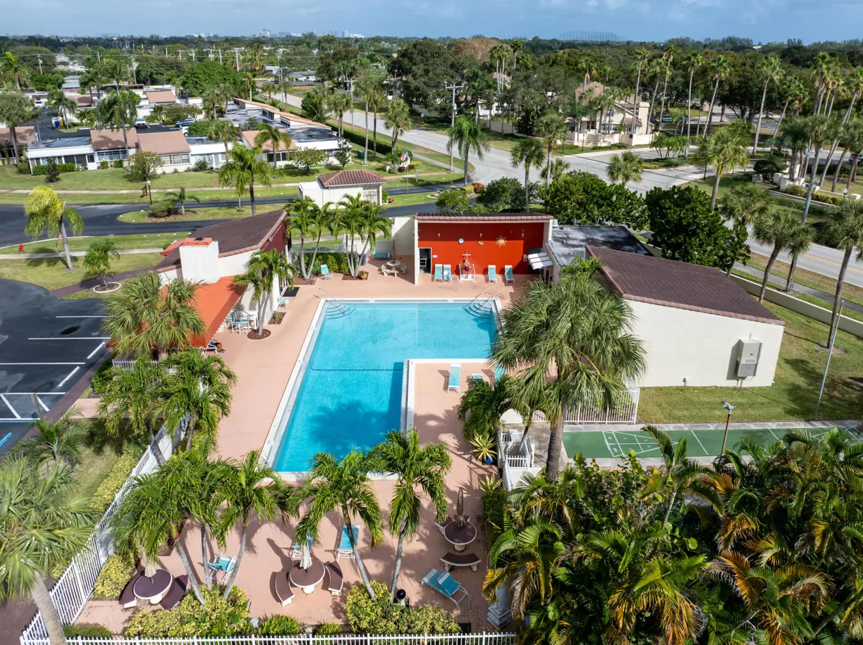 2528 Boundbrook Drive S #208, West Palm Beach, FL 33406 Property for sale