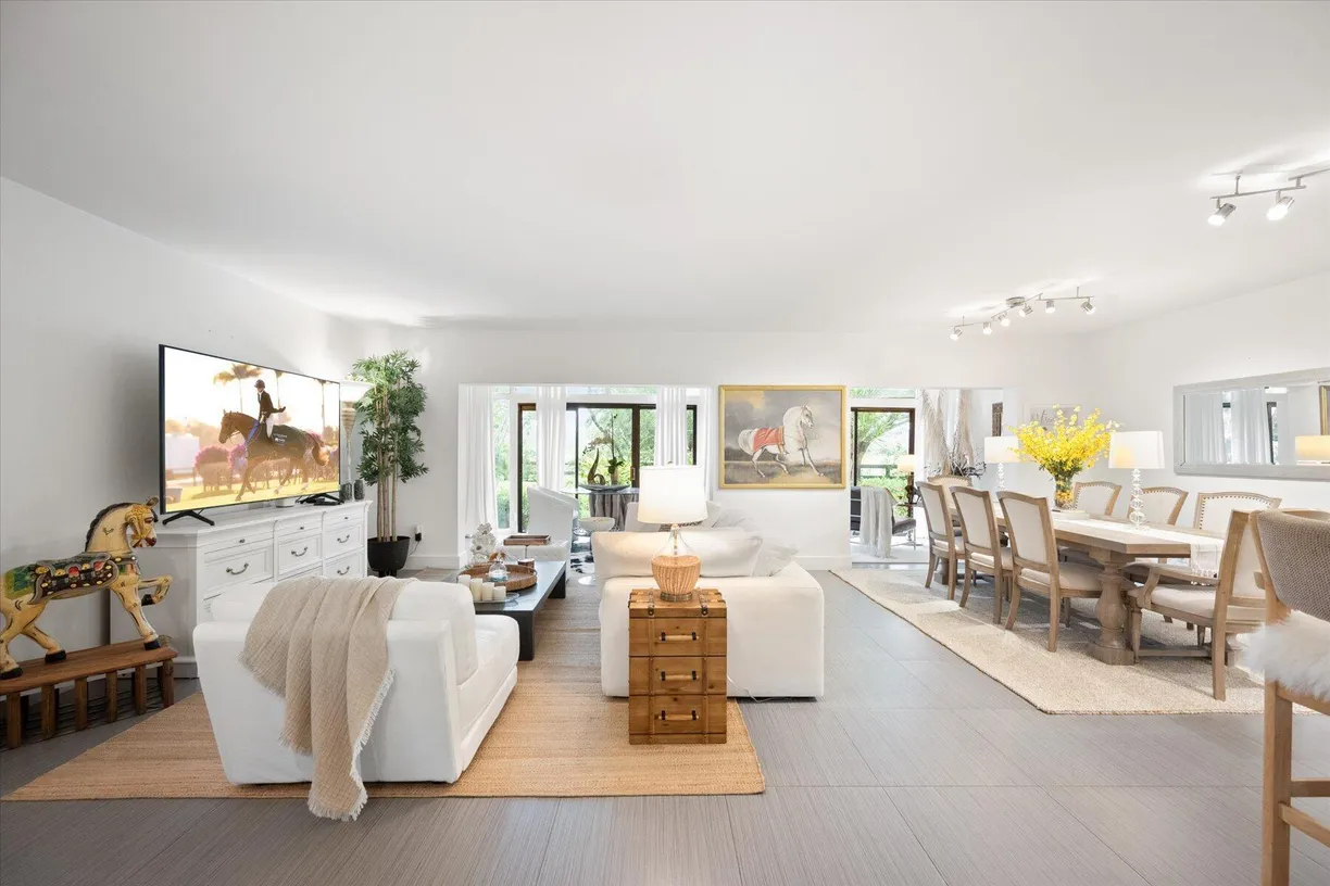 South Florida Real Estate | View 11397 Pond View Drive | 3 Beds, 3 Baths