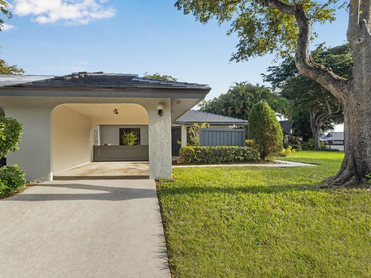 South Florida Real Estate | View 10088 Laurelwood Place | Listing