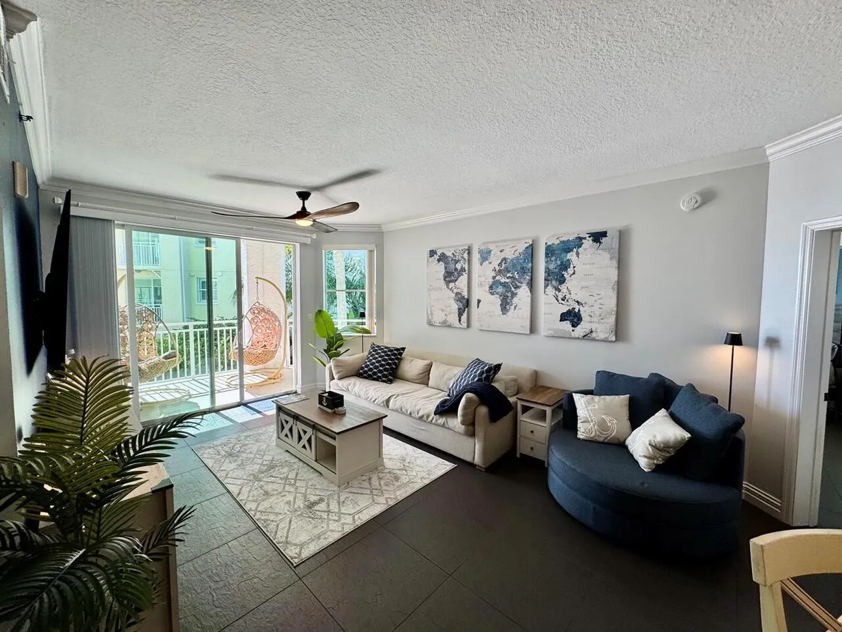 South Florida Real Estate | View 815 NW Flagler Avenue, 206 | Listing