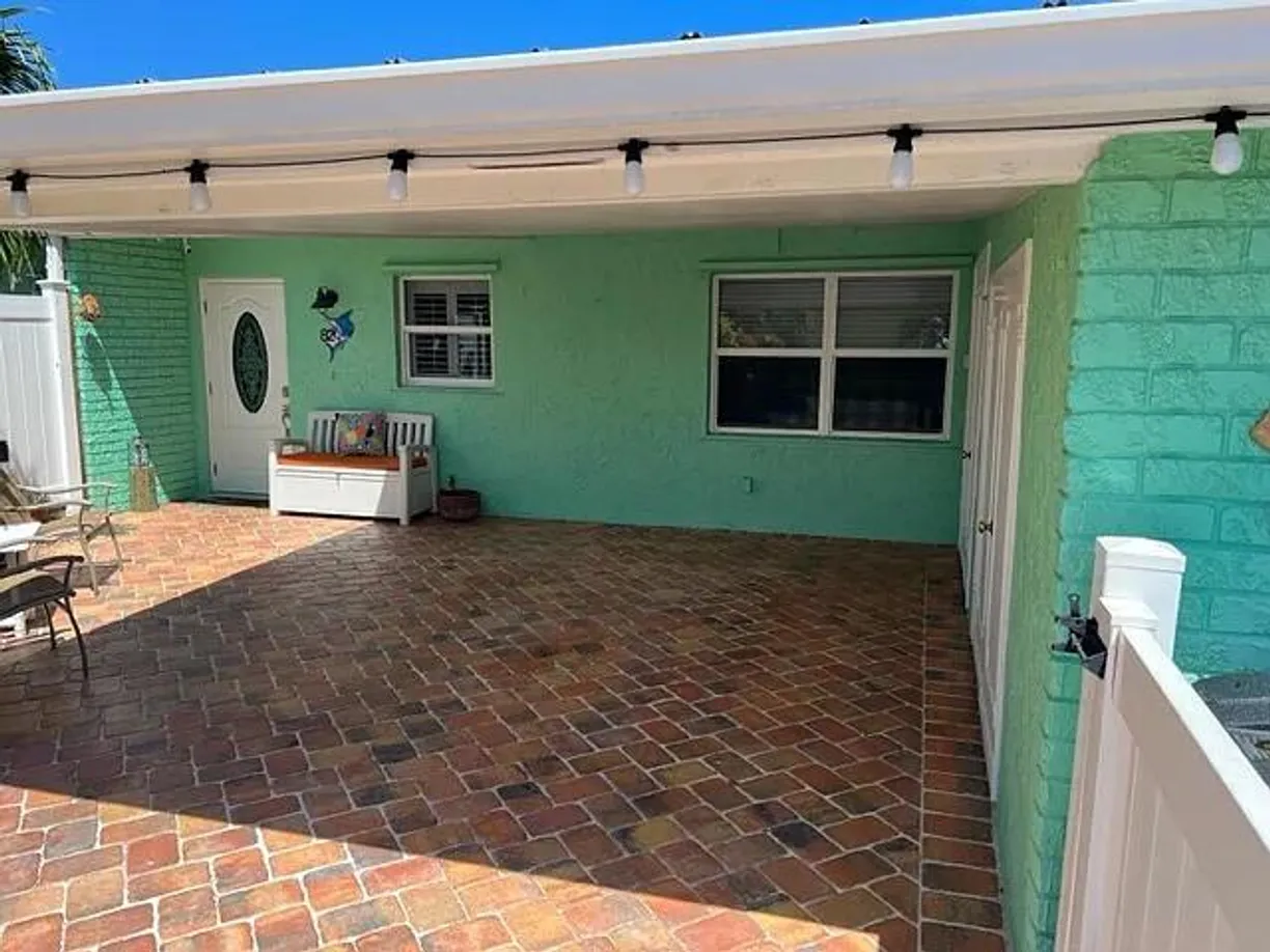 South Florida Real Estate | View 82 Aqua Ra Drive | Listing