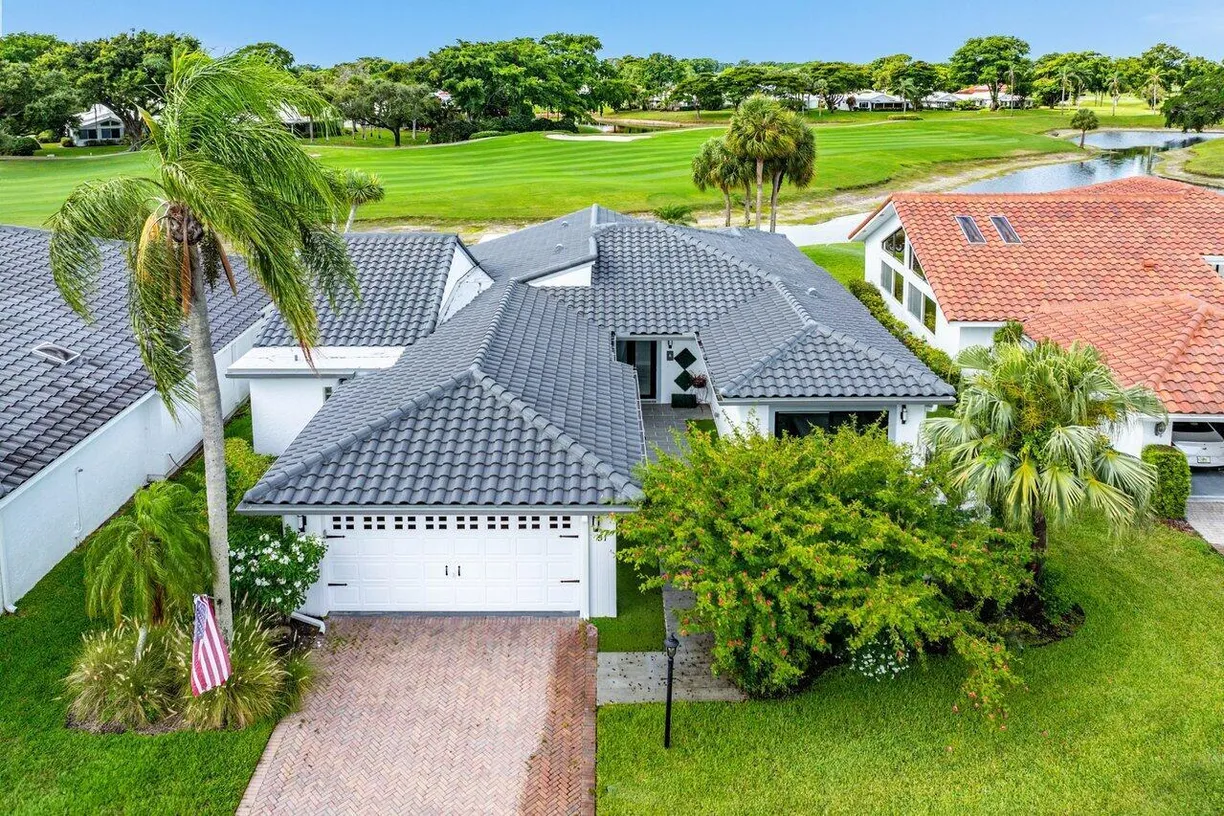 South Florida Real Estate | View 51 Woods Lane | 3 Beds, 3 Baths