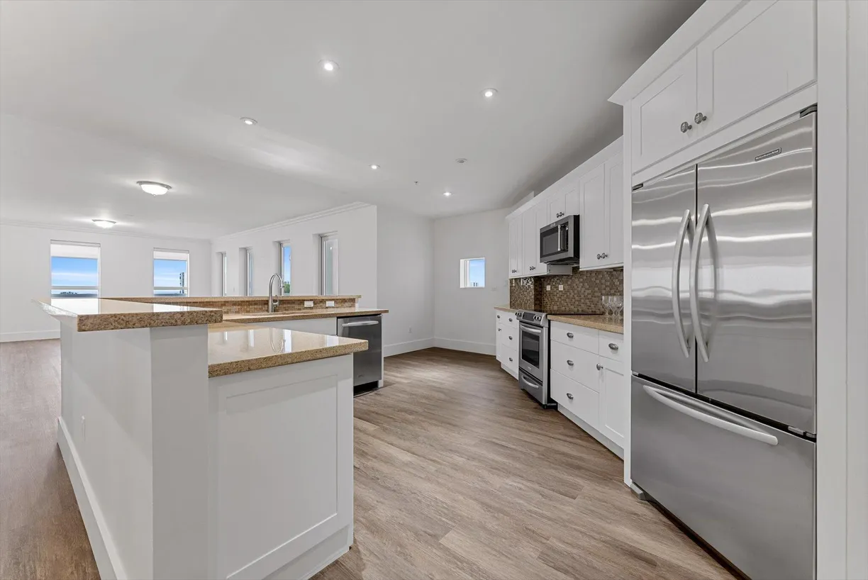 South Florida Real Estate | View 455 E Palmetto Park, 6e | Listing