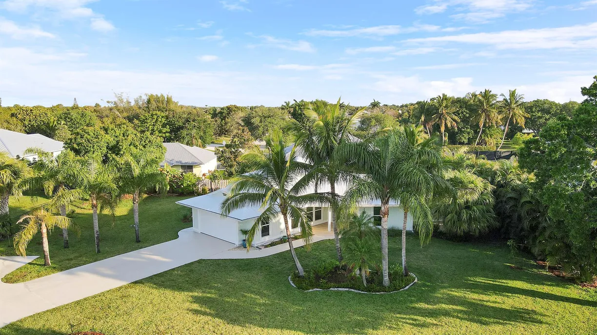 South Florida Real Estate | View 5273 SE Tall Pines Way | 3 Beds, 3 Baths