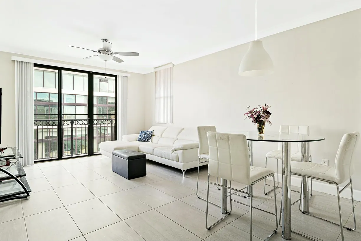 South Florida Real Estate | View 630 S Sapodilla Avenue, 533 | 1 Bed, 1 Bath