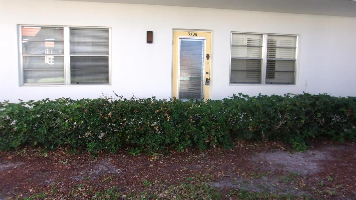 South Florida Real Estate | View 1225 NW 21st Street, 3506 | 2 Beds, 2 Baths
