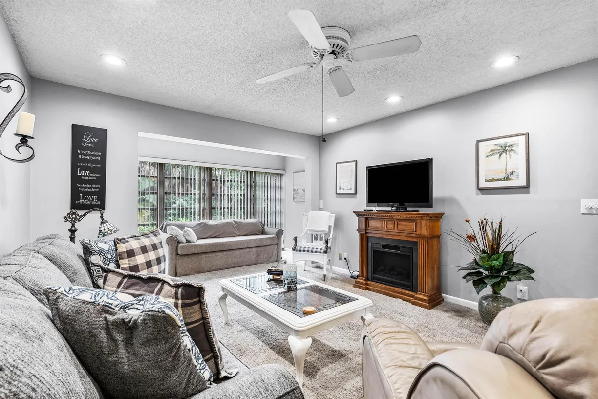 South Florida Real Estate | View 13690 Via Flora, F | Listing