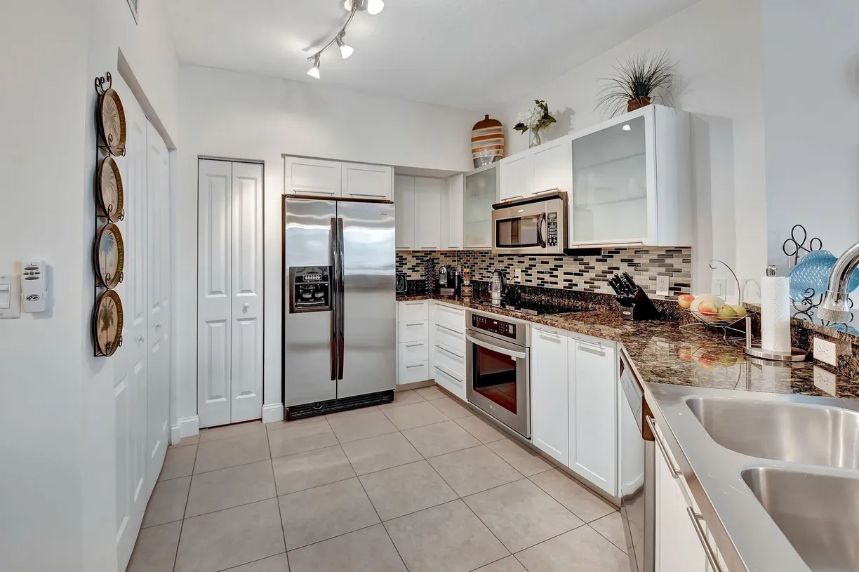 South Florida Real Estate | View 225 NE 1st Street, 214 | 3 Beds, 3 Baths
