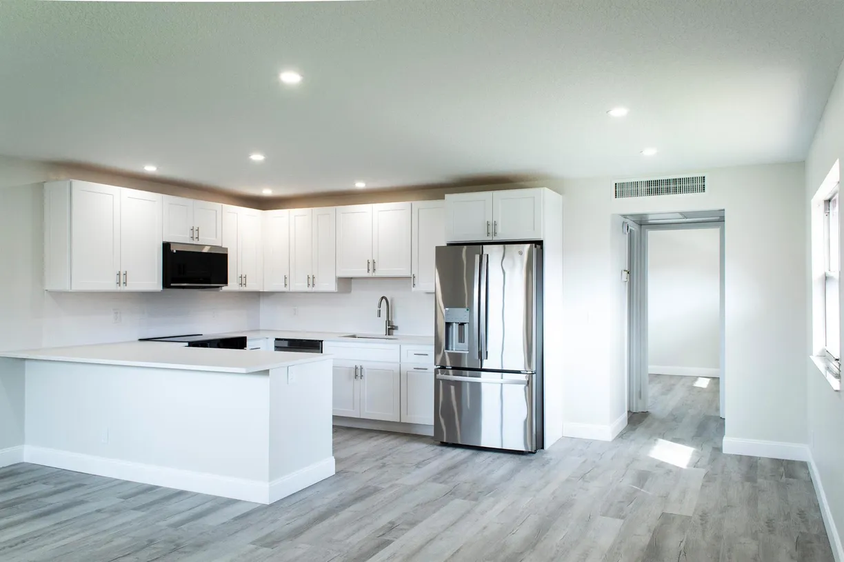 South Florida Real Estate | View 247 Seville K | 1 Bed, 1 Bath