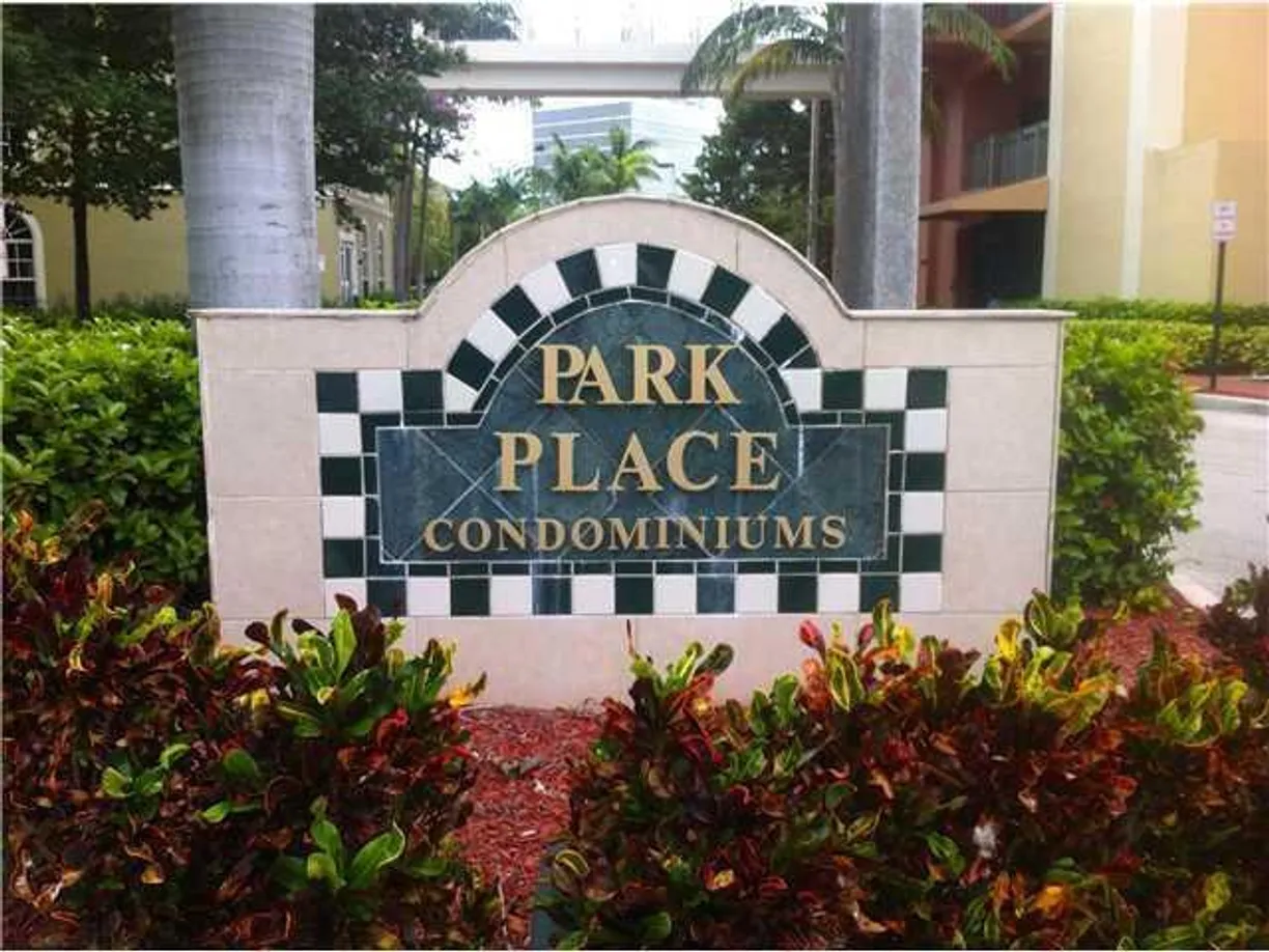 South Florida Real Estate | View 1620 Presidential Way, 106 | Listing