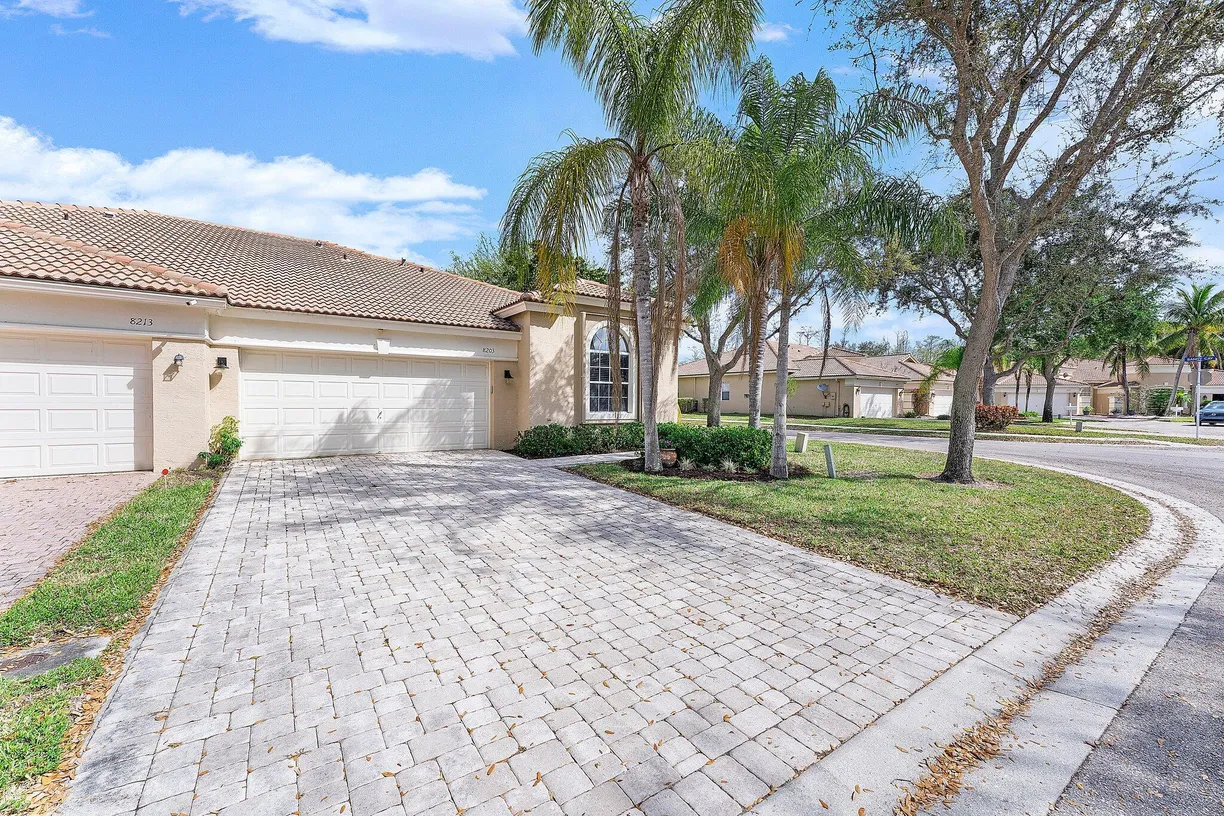 South Florida Real Estate | View 8203 Manjack Cay | 3 Beds, 2 Baths