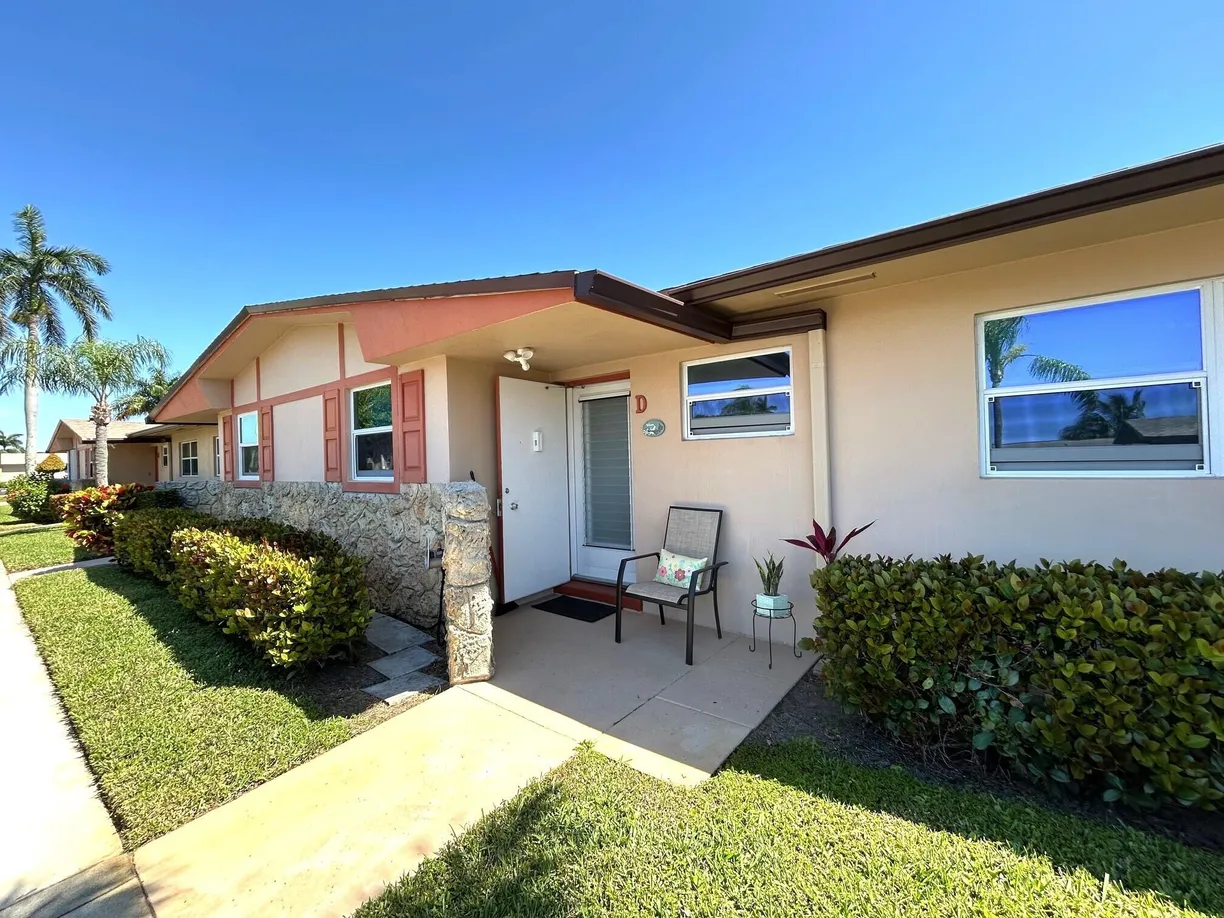 South Florida Real Estate | View 2995 Crosley Drive, D | 2 Beds, 2 Baths