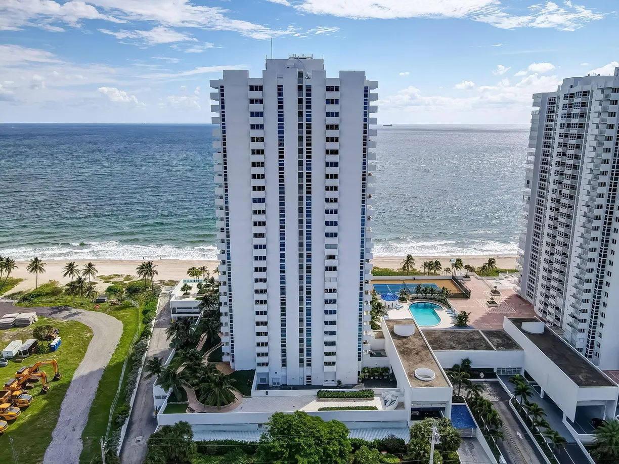 South Florida Real Estate | View 1360 S Ocean Boulevard, 1707 | 2 Beds, 2 Baths