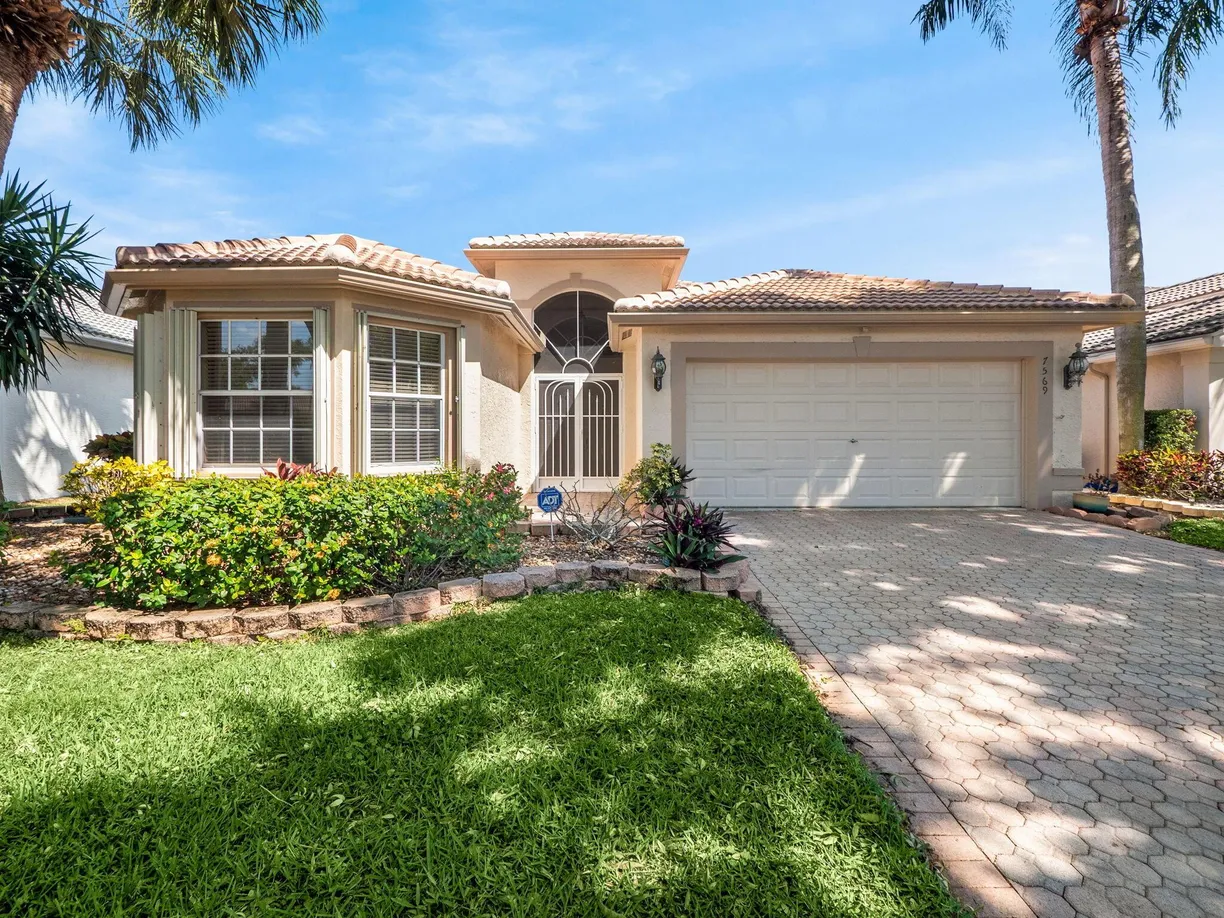 South Florida Real Estate | View 7569 Las Cruces Court | Listing