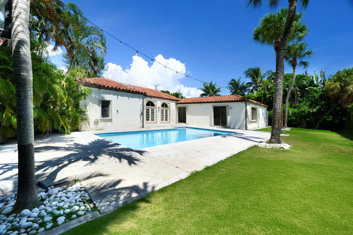 South Florida Real Estate | View 165 Seminole Avenue | Listing