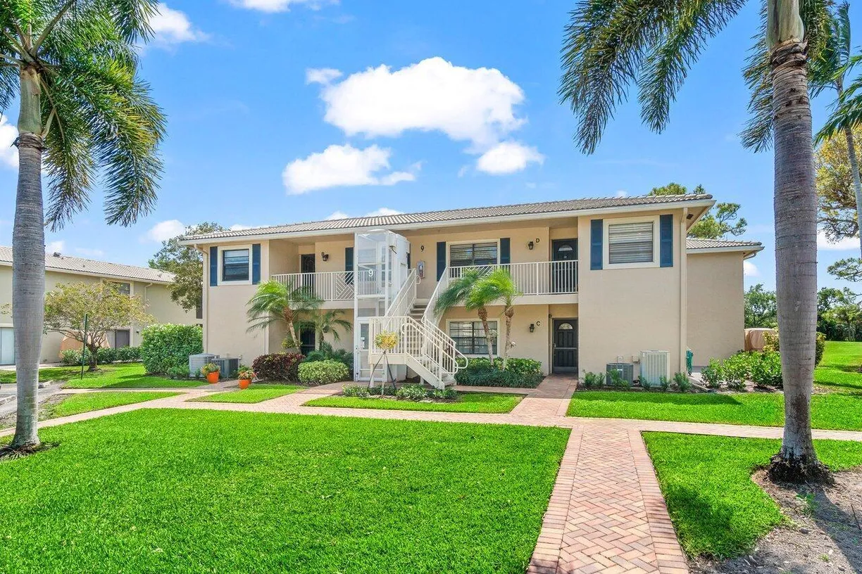 South Florida Real Estate | View 9 Stratford Drive, D | Listing