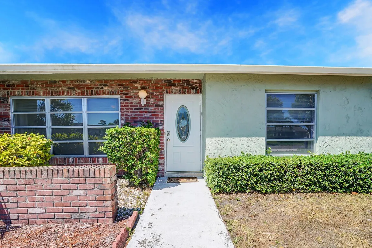 South Florida Real Estate | View 4475 Pine Park Circle | Listing