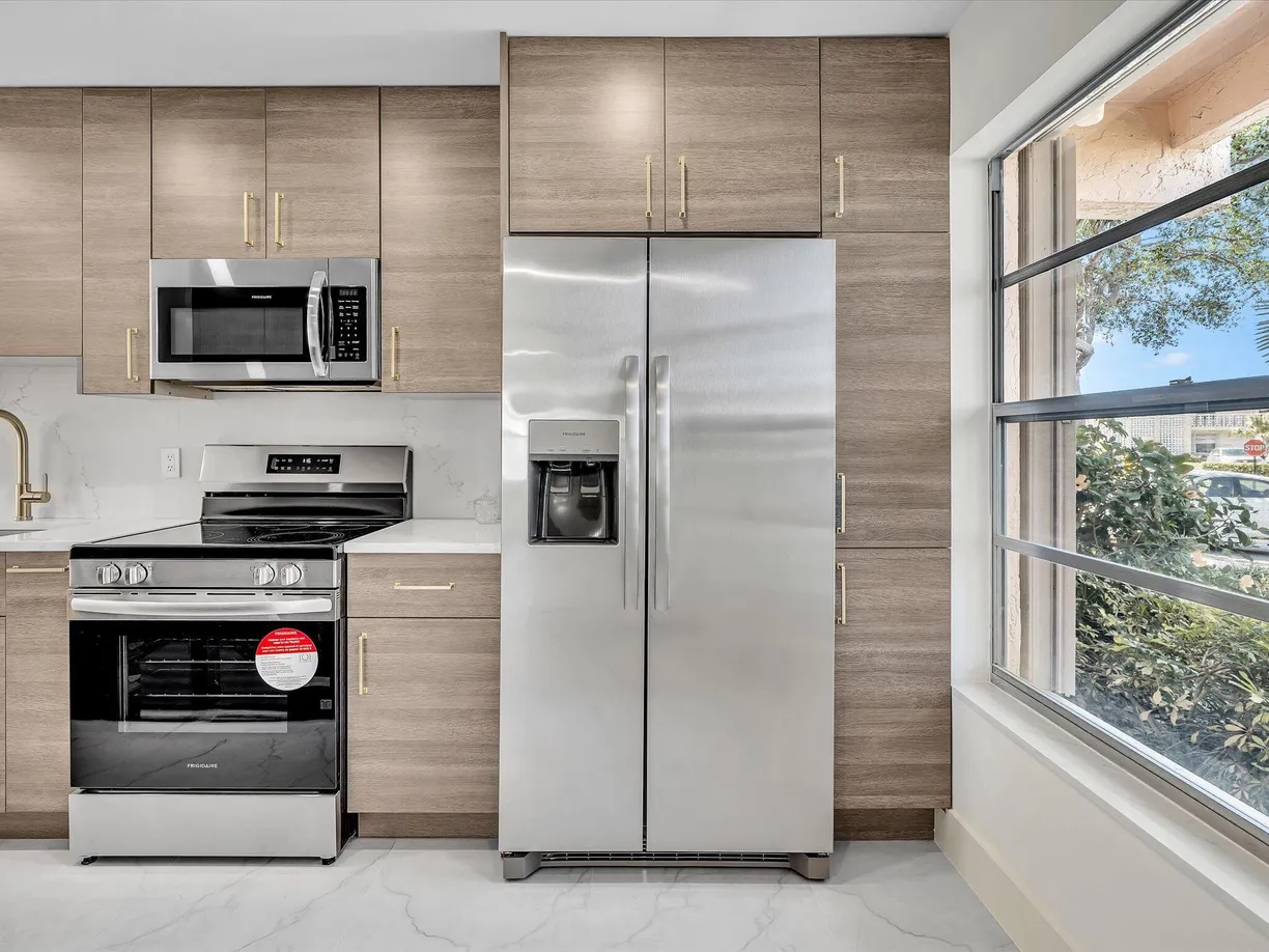 South Florida Real Estate | View 1541 NW 20th Avenue, 101 | Listing