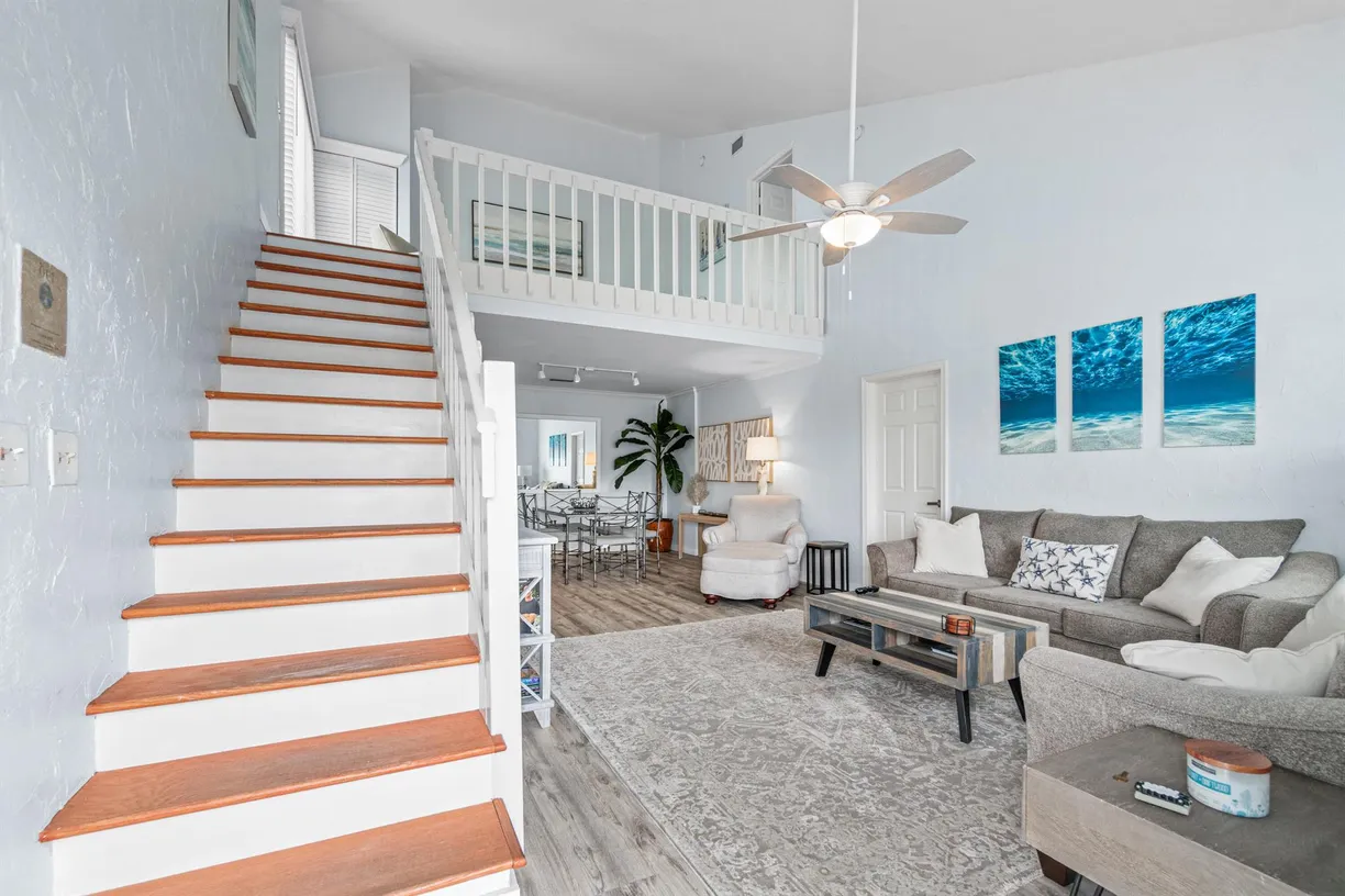 South Florida Real Estate | View 470 N Bella Vista Court | Listing