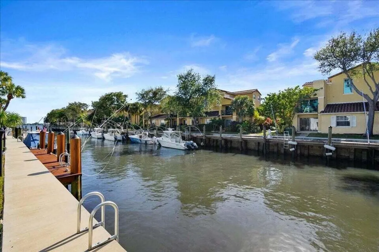 South Florida Real Estate | View 128 Lehane Terrace, 204 | 1 Bed, 1 Bath