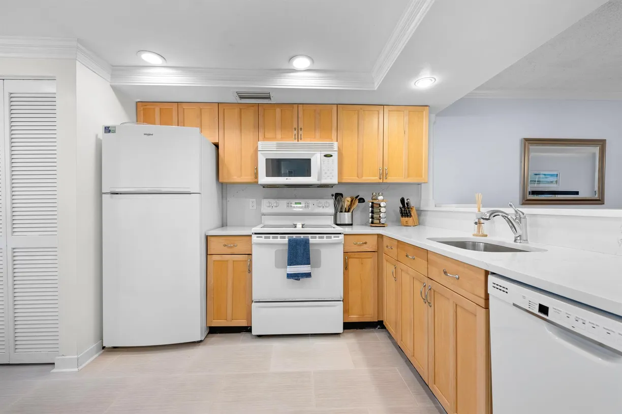 South Florida Real Estate | View 214 Brackenwood Terrace | Listing