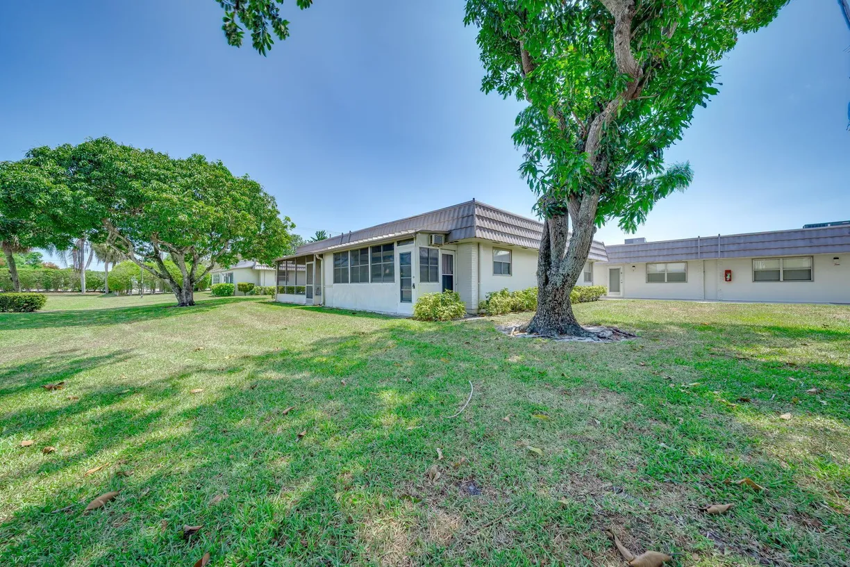 South Florida Real Estate | View 8 Valencia, A | 2 Beds, 2 Baths