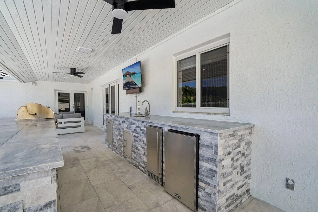 South Florida Real Estate | View 21830 Banyanwood Road | Listing