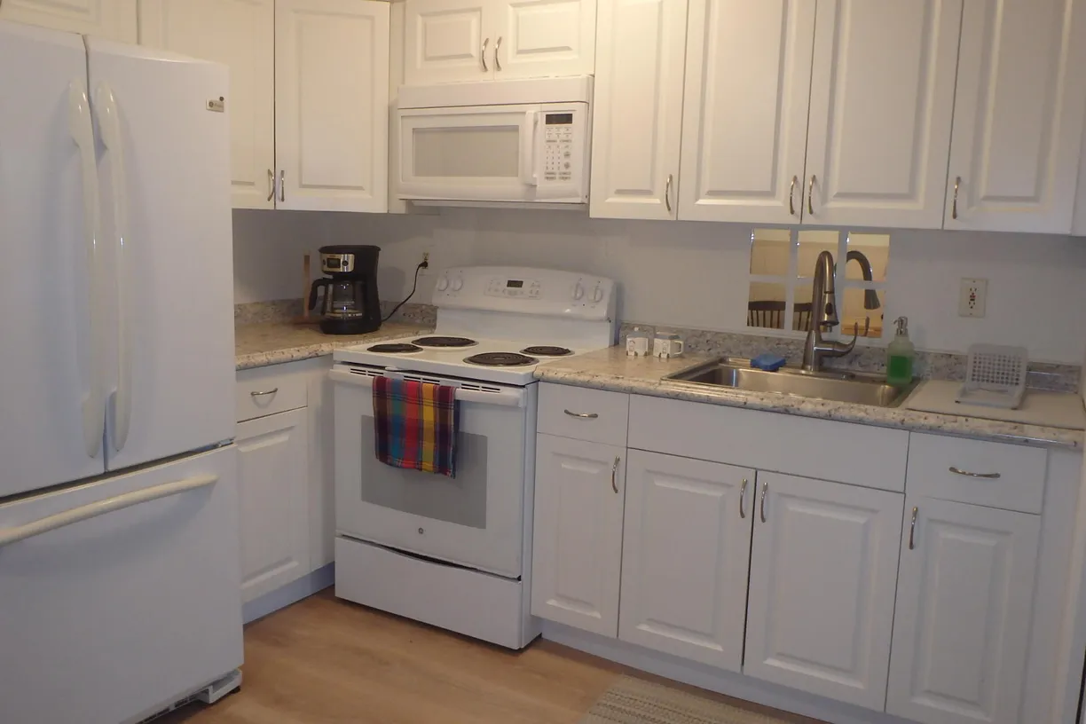 South Florida Real Estate | View 440 SE Fini Drive | Listing