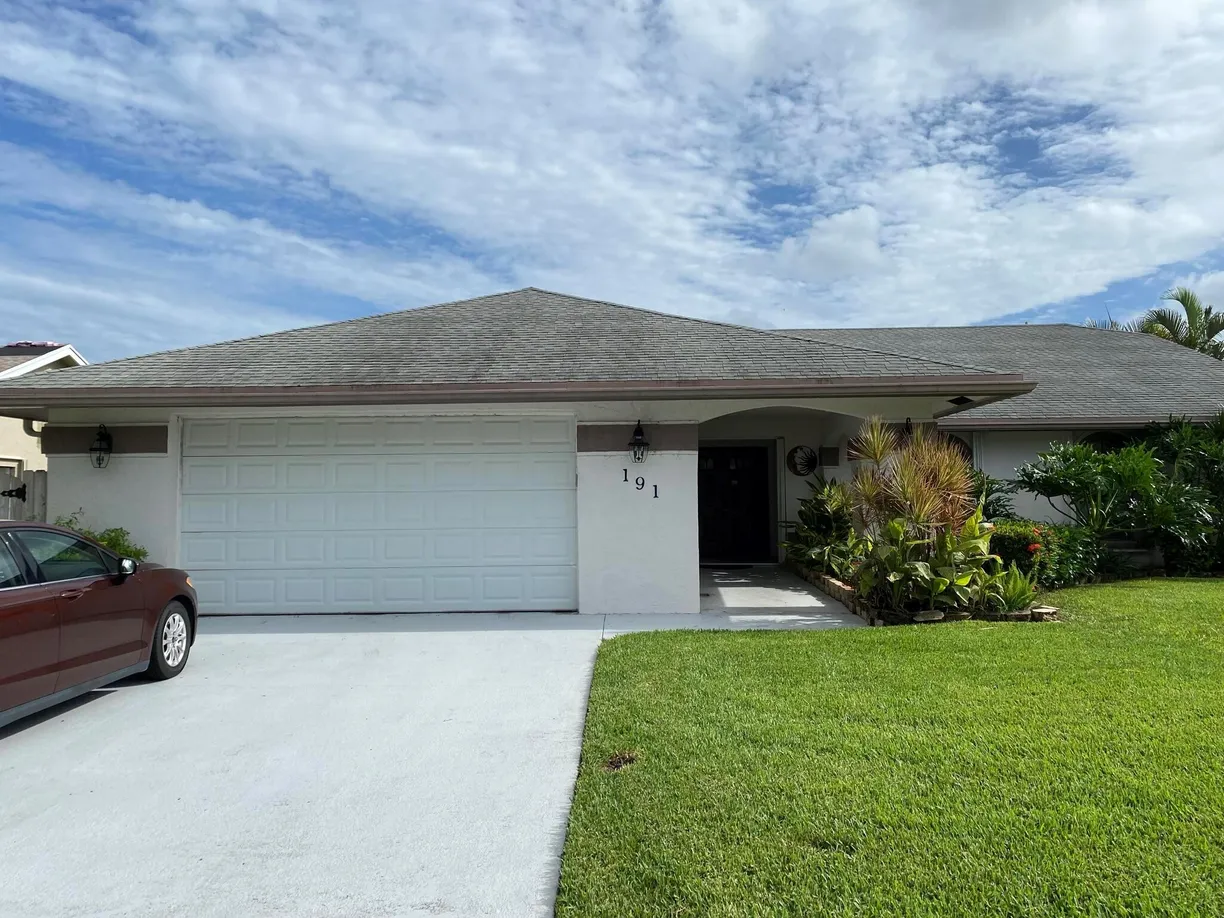 South Florida Real Estate | View 191 Parkwood Drive | 3 Beds, 3 Baths