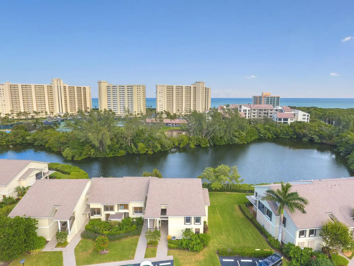 South Florida Real Estate | View 2206 Fairway Drive | 2 Beds, 2 Baths