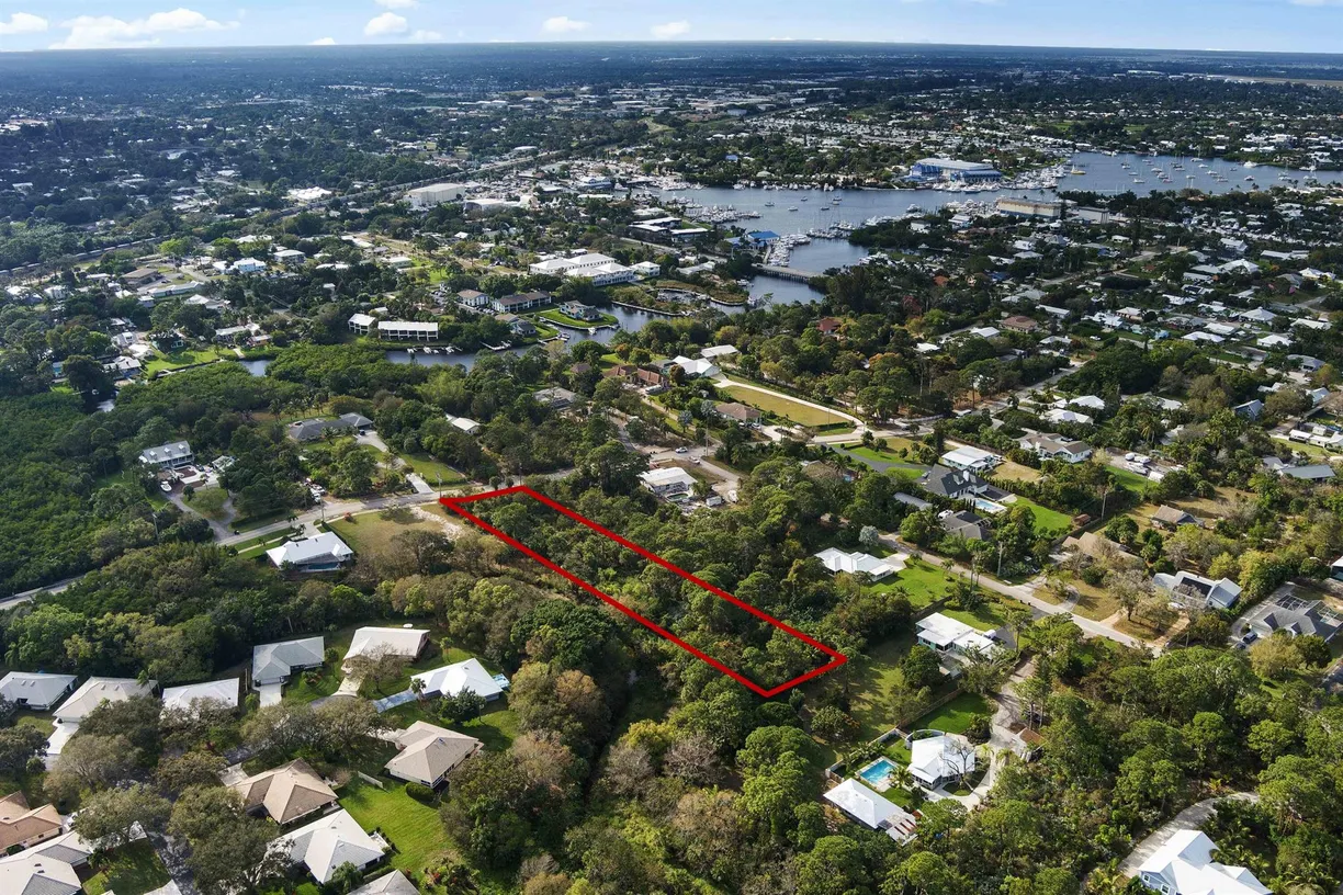4975 SE Manatee Cove Road, Stuart, FL 34997 Property for sale