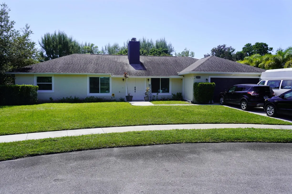 12102 Branding Iron Court Wellington FL 33414 Property for sale