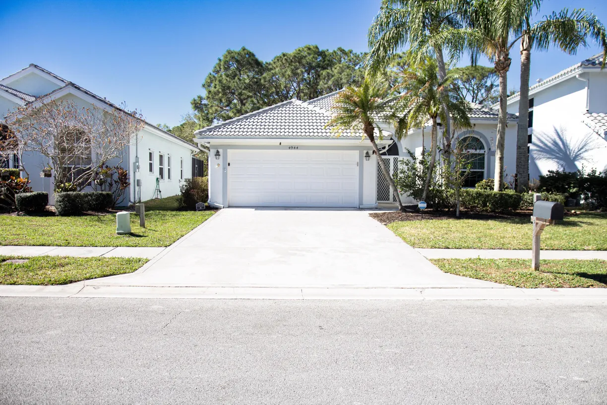 4944 SE Mariner Village Lane, Stuart, FL 34997 Property for sale
