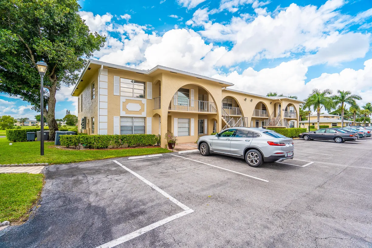 South Florida Real Estate | View 13578 Via Flora, B | 2 Beds, 2 Baths