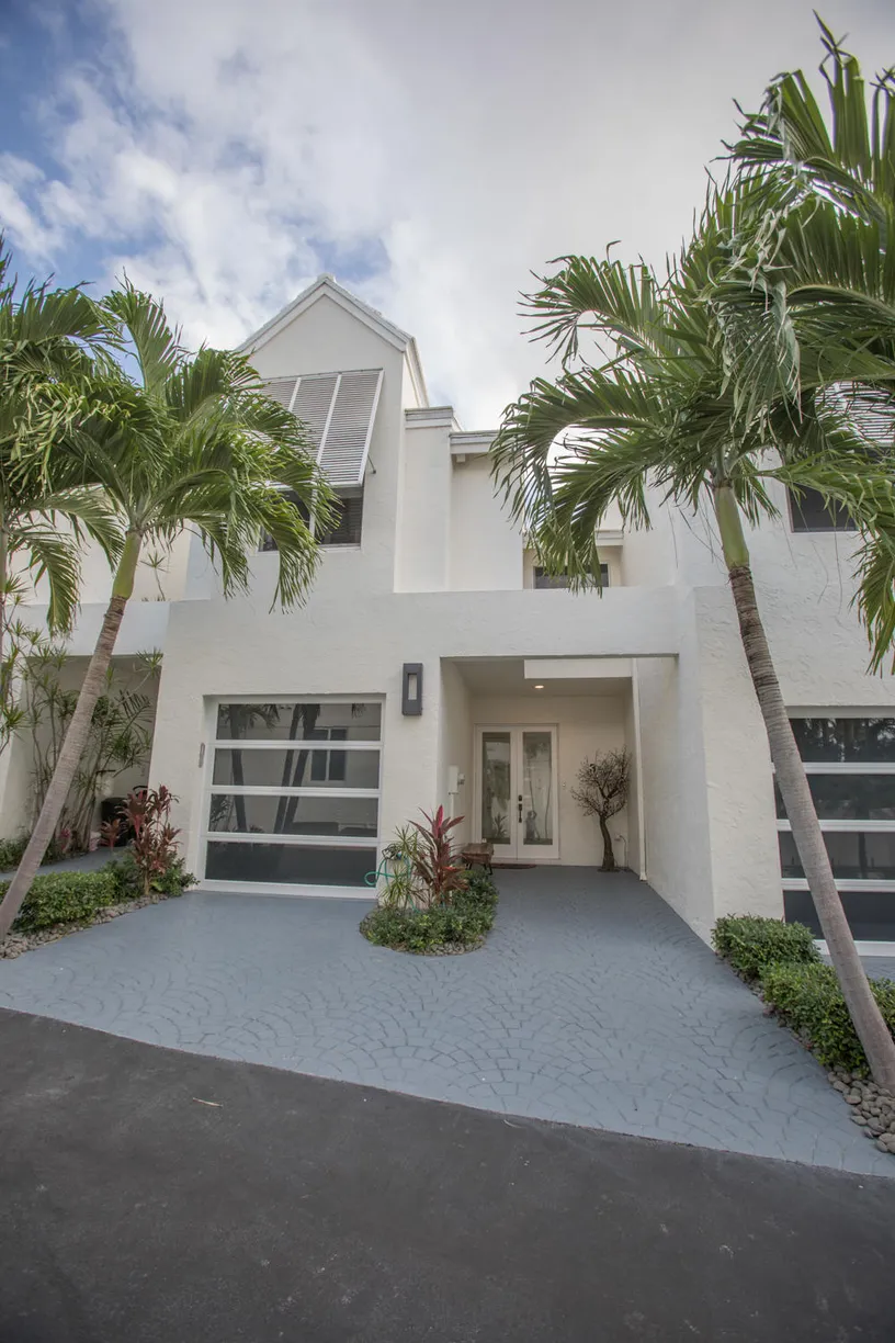 South Florida Real Estate | View 2115 S Ocean Boulevard, 3 | 3 Beds, 2 Baths