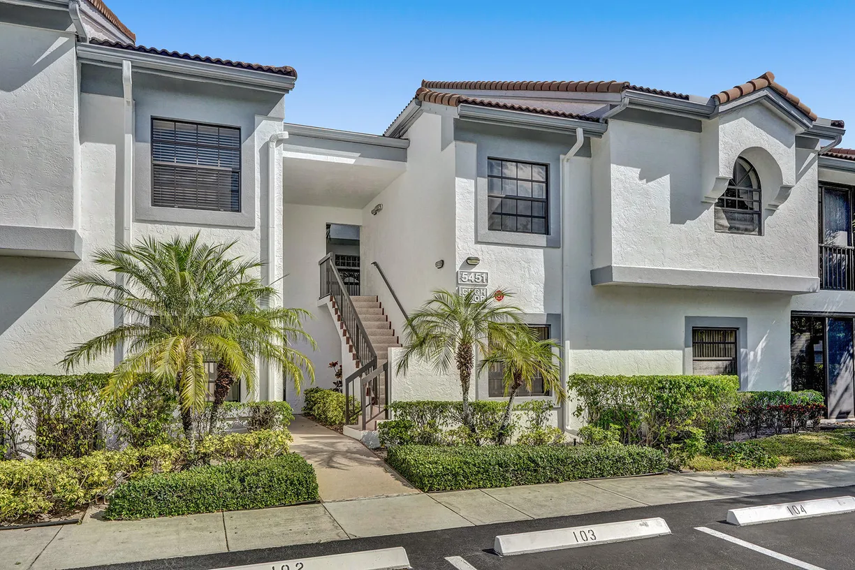 South Florida Real Estate | View 5451 Verona Drive, K | 2 Beds, 2 Baths