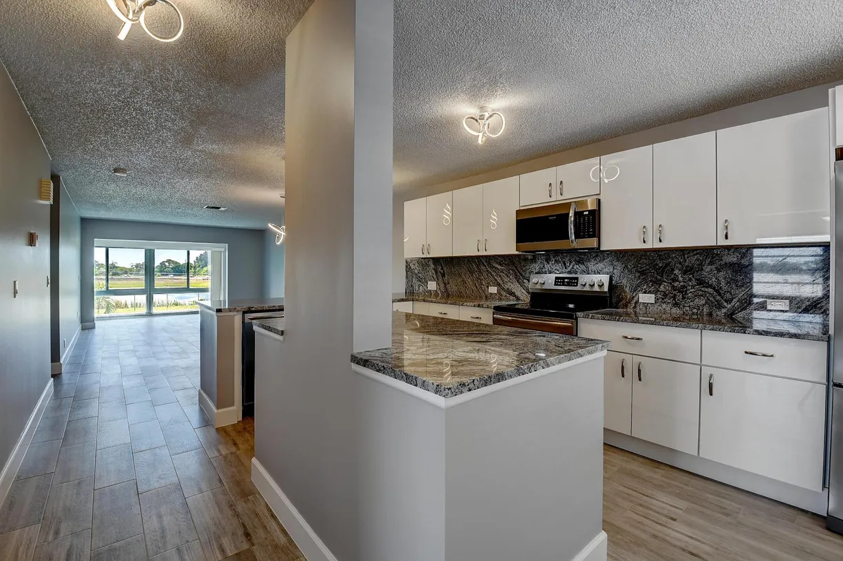 South Florida Real Estate | View 13682 Via Flora, E | 2 Beds, 2 Baths