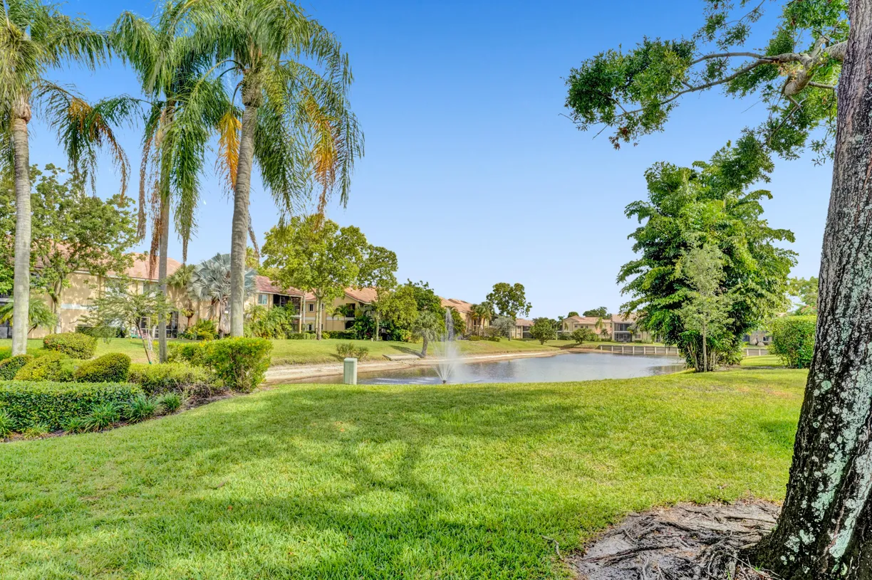 South Florida Real Estate | View 23032 Island View, H | 3 Beds, 2 Baths