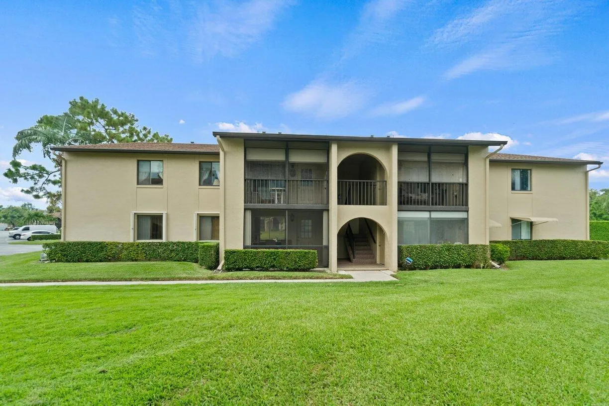 South Florida Real Estate | View 529 Shady Pine Way, C2 | 2 Beds, 2 Baths