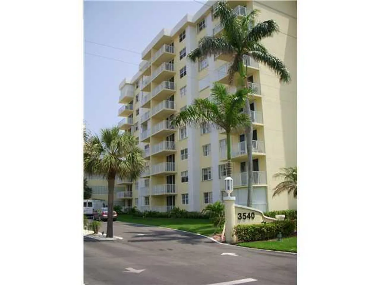 South Florida Real Estate | View 3540 S Ocean Boulevard, 715 | 1 Bed, 1 Bath